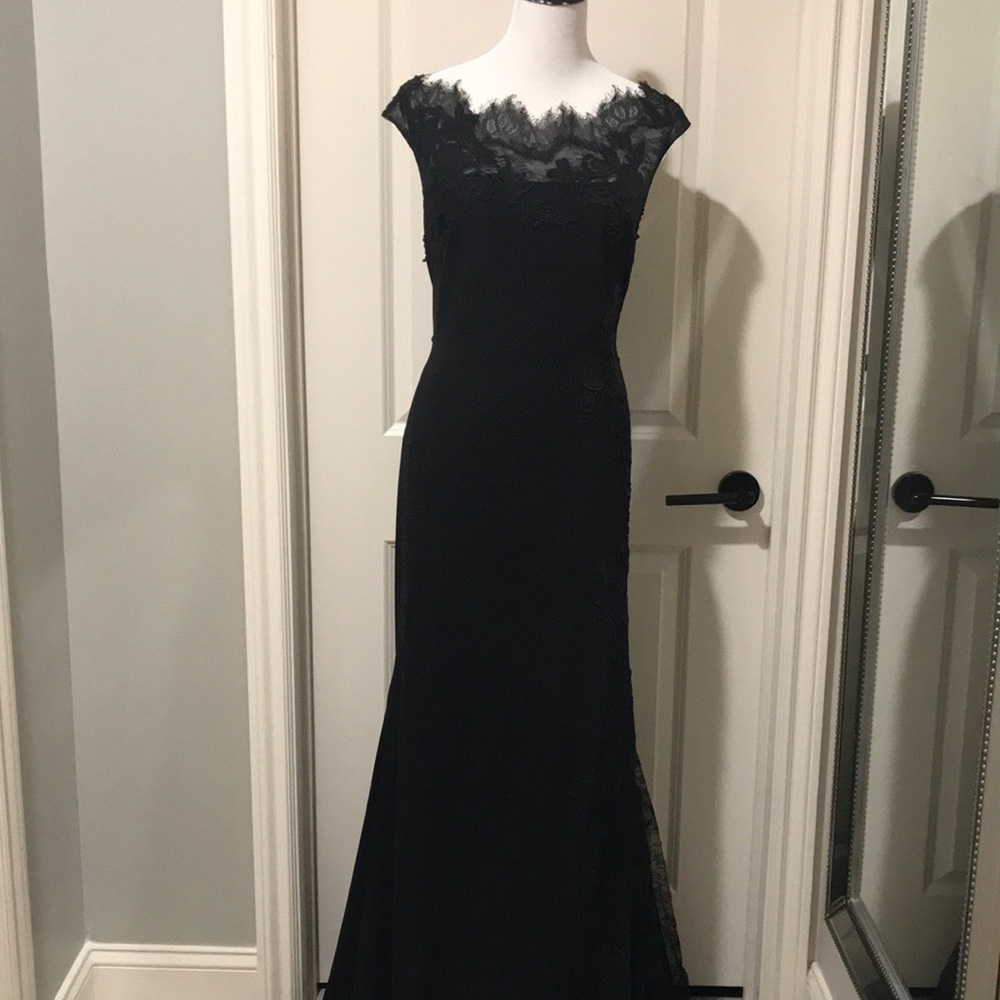 PRONOVIS BLACK FORMAL GOWN Condition: Like new